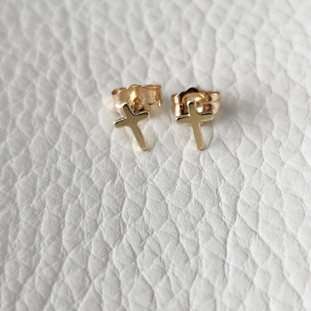 Cross earrings in 14 k gold